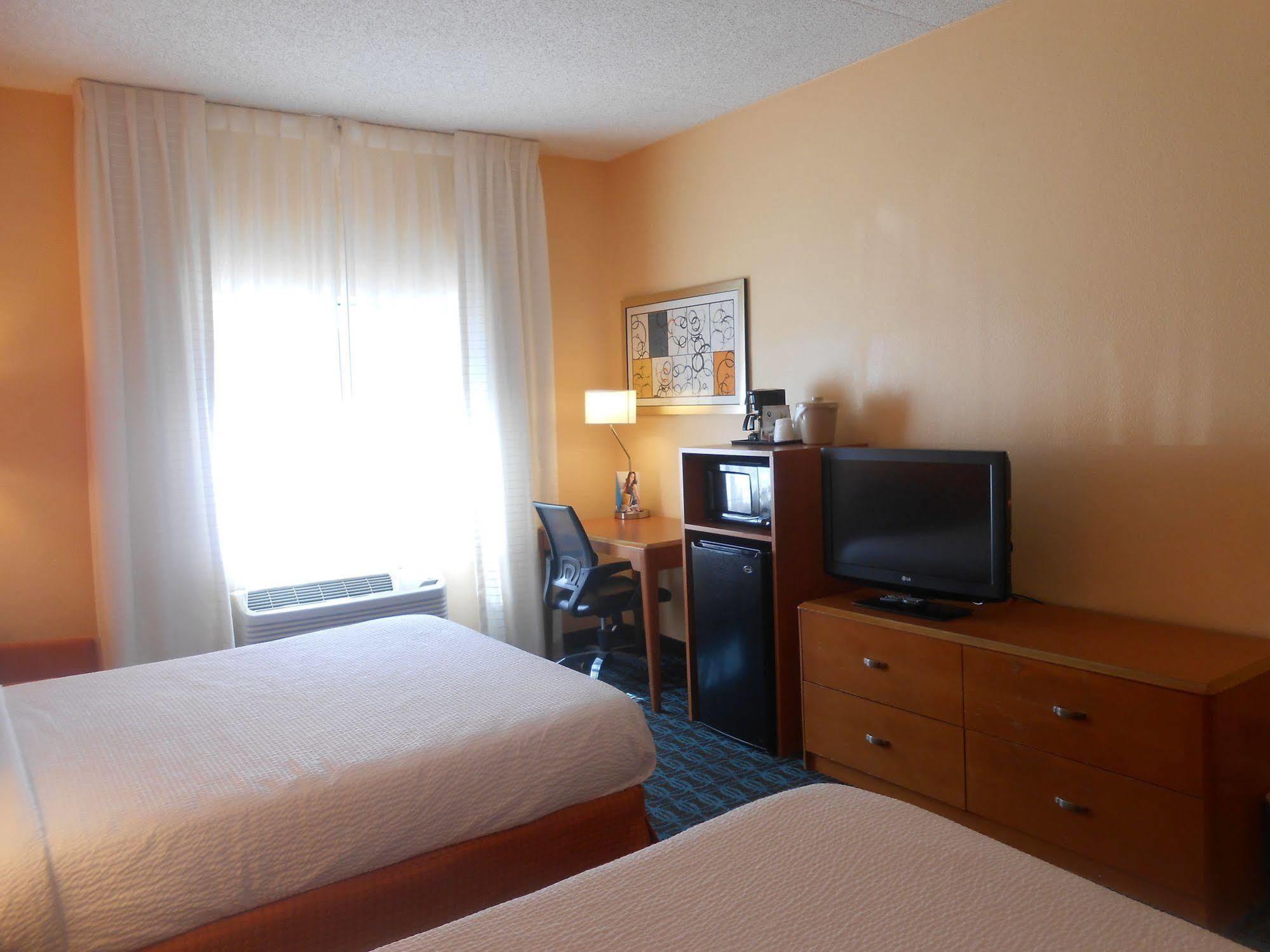 Holiday Inn Express & Suites Phoenix - Mesa West By Ihg Esterno foto
